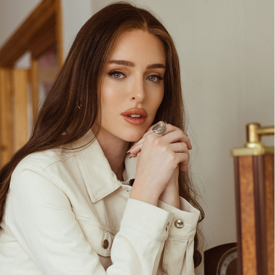 The Sara: 7N (Light Neutral Brown)