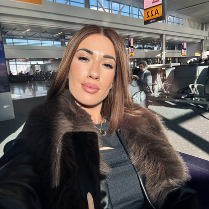 The Airport Edit: Medium Neutral Brown w/ Carmel Highlights