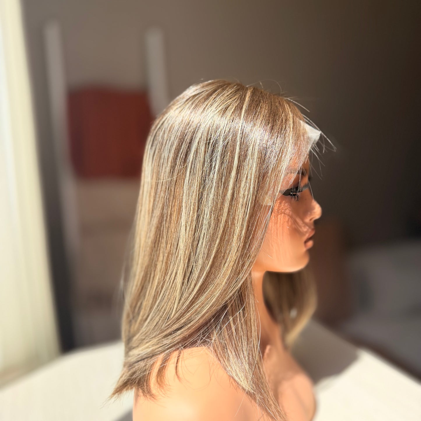 The Lilly - Natural Brown w/ Highlights