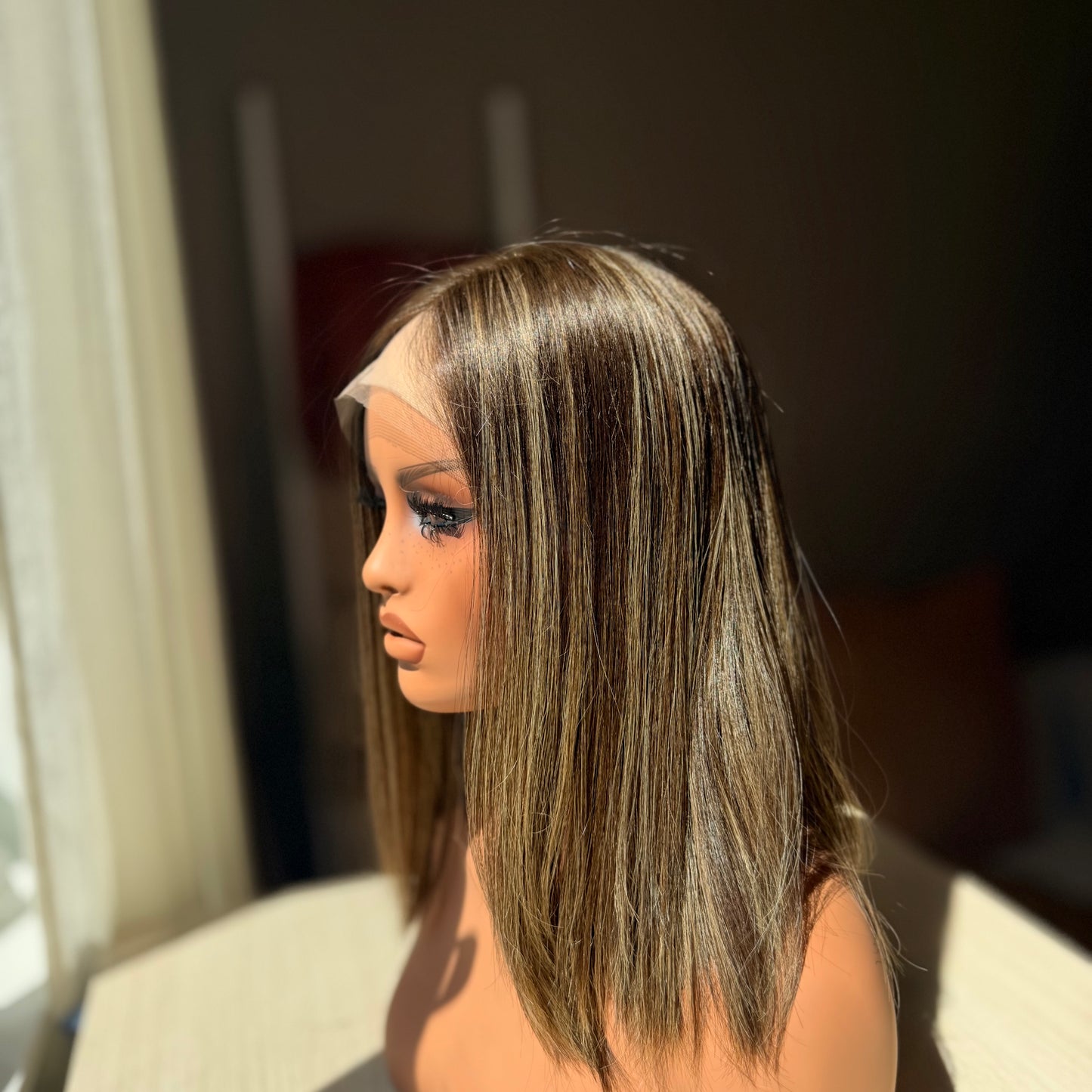 The Lilly - Natural Brown w/ Highlights